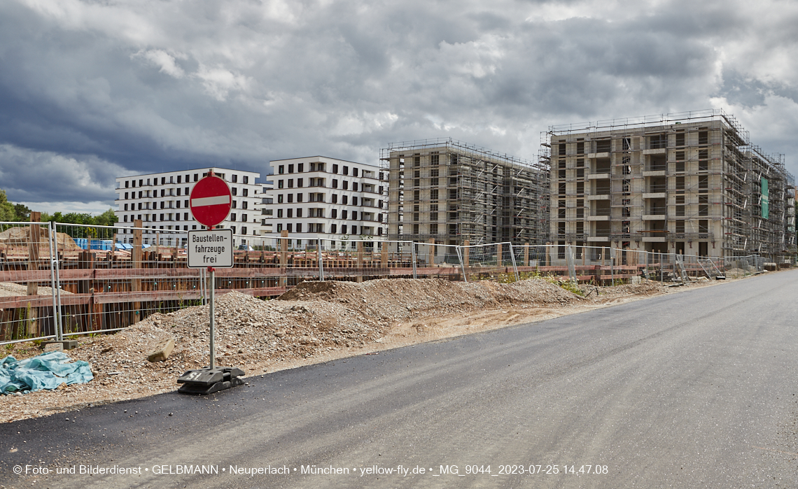 25.07.2023 - Rundgang im Alexisquartier in Neuperlach